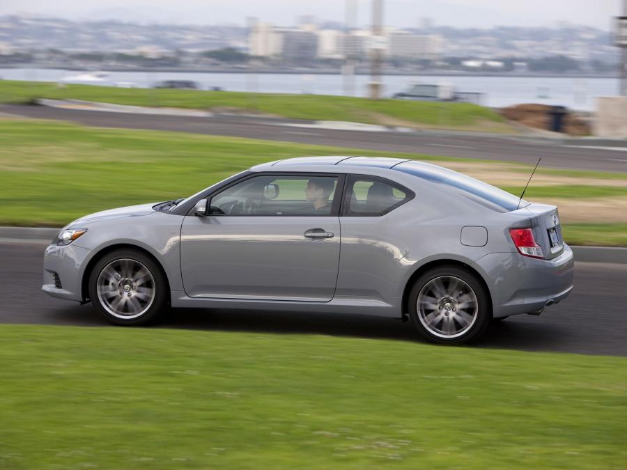  Scion tC 2010 года  (фото 11 из 29)